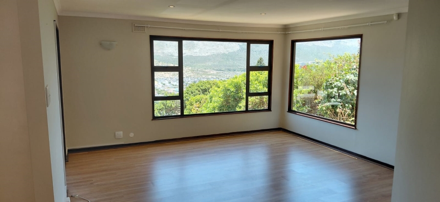 To Let 3 Bedroom Property for Rent in Fish Hoek Western Cape